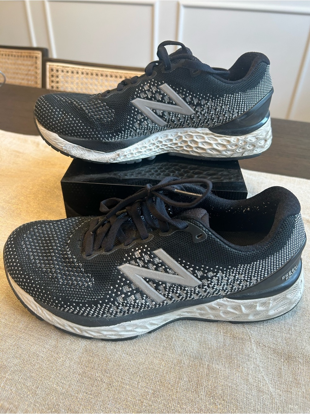 New Balance Fresh Foam 1080 Running Shoes Women's Size 7 Black White
